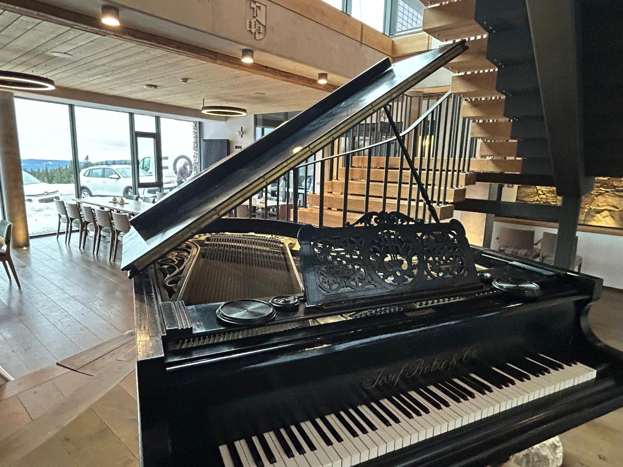 Erlebachova Bouda, Hotel - Resort Svaty Frantisek Špindlerŭv Mlýn Luaran gambar