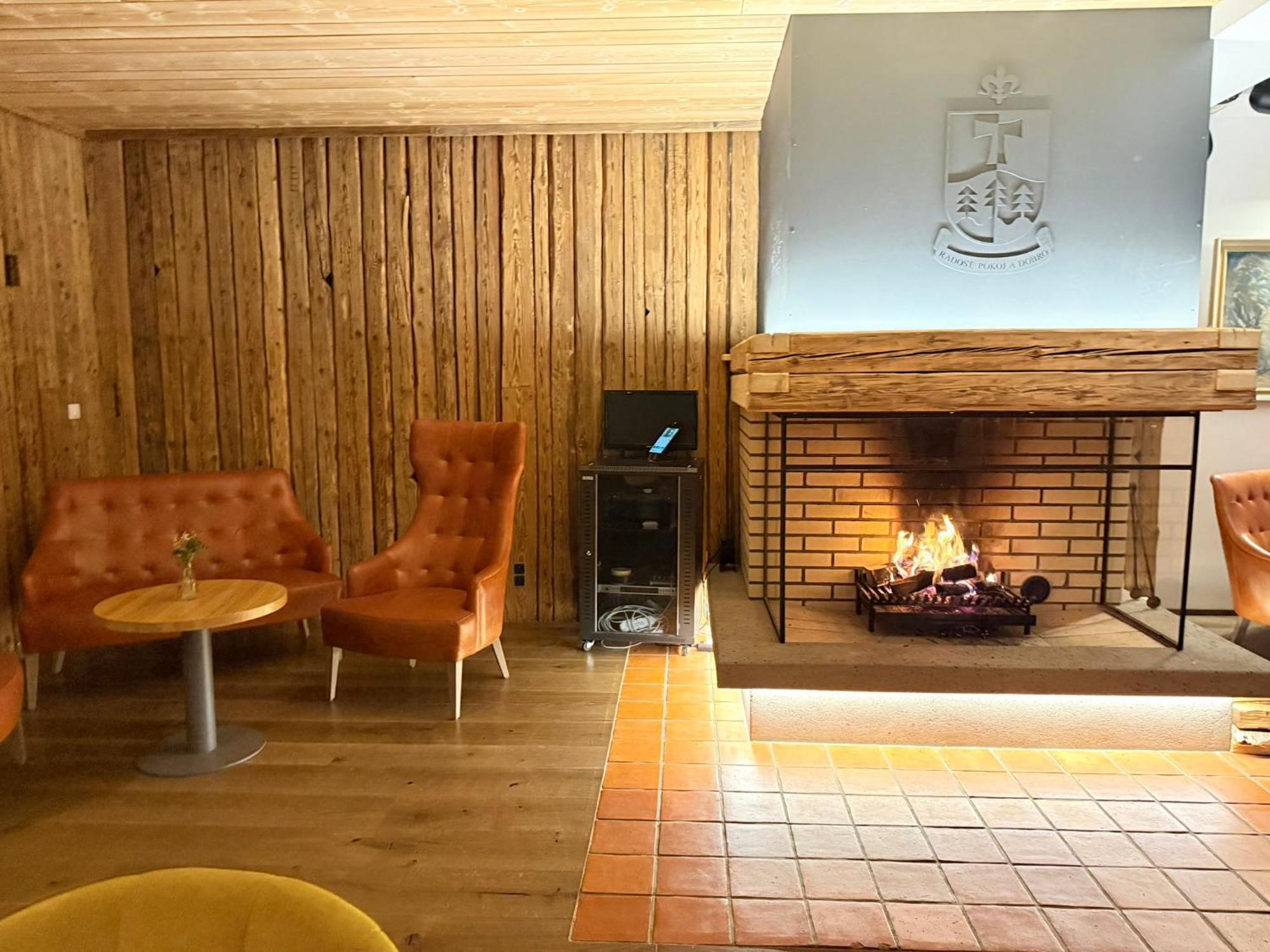 Erlebachova Bouda, Hotel - Resort Svaty Frantisek Špindlerŭv Mlýn Luaran gambar